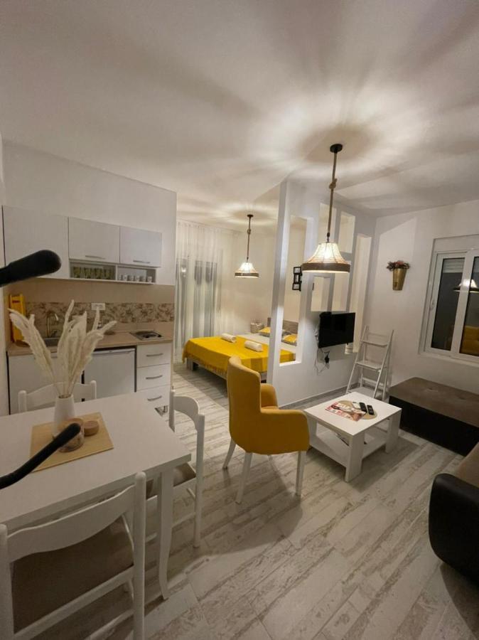 Apartments Tina Утьеха Экстерьер фото